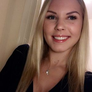 Meet your Posher, Ieva